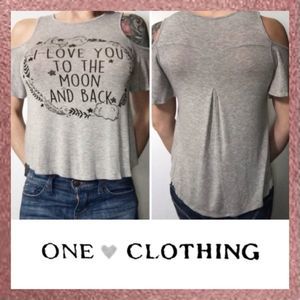 One Clothing Heather Gray Cold Shoulder Love You to the Moon Tee Shirt XS EUC
